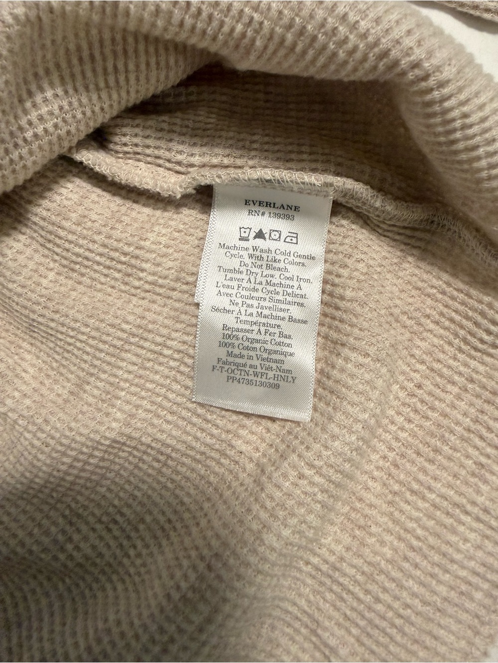 Everlane The 100% Organic Cotton Waffle
Henley Shirt Women's Size XL - Picture 4 of 4